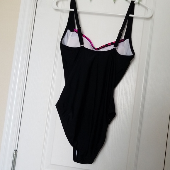 Bathing suit - Picture 2 of 3